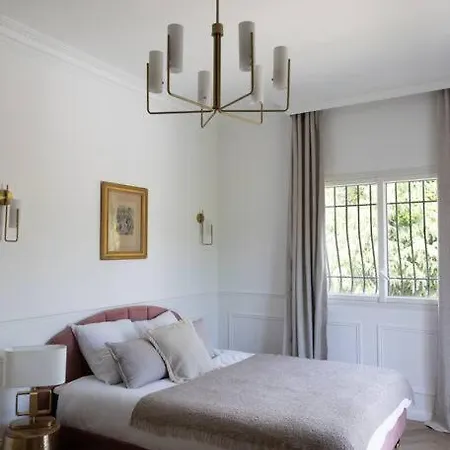Front Cap D'antibes Villa